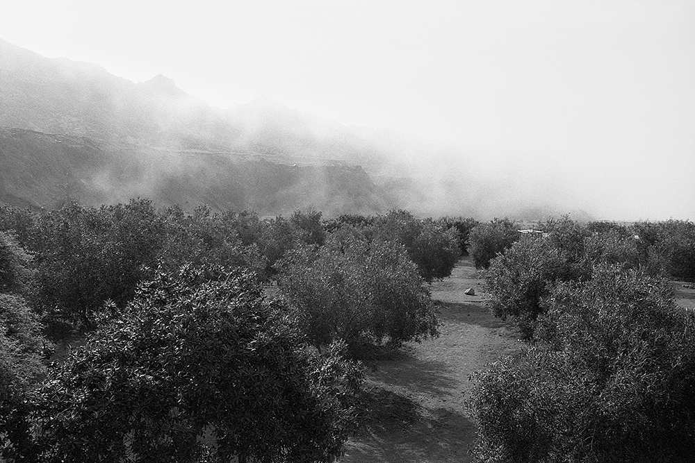 « Jihuay » is a project about an initiatic journey in South America, during this trip an encounter led me to some crucial reflections for my personal development. It was through my camera that I could document the tensions I was driven by during this experience.