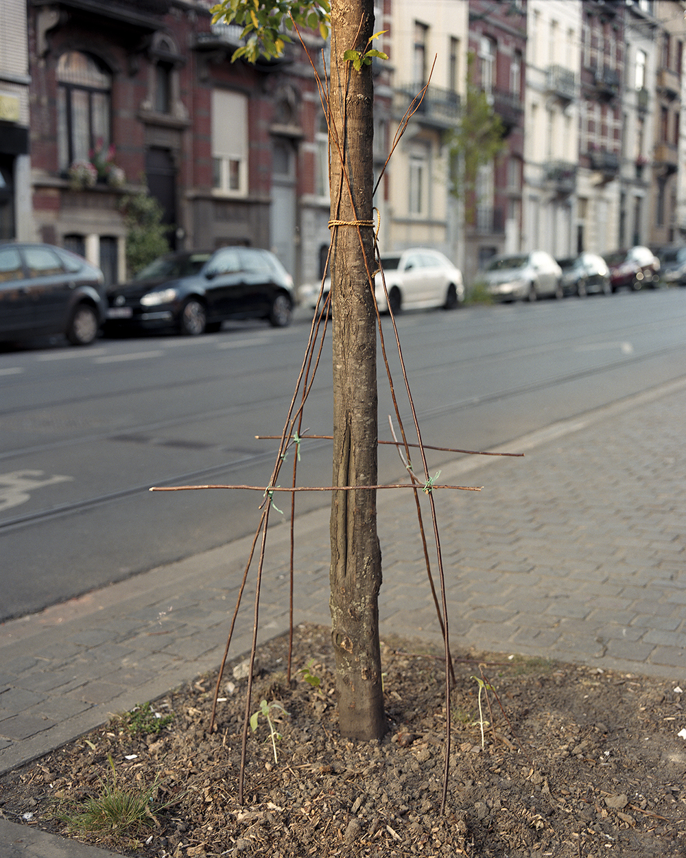 “On est venus ici pour la vue” is a project on “Aurore”, a neighbourhood in Brussels. Built in the Sixties, it is today part of the « Plan canal », a scheme for the transformation and revitalization of the area. In collaboration with Pauline Vanden Neste.